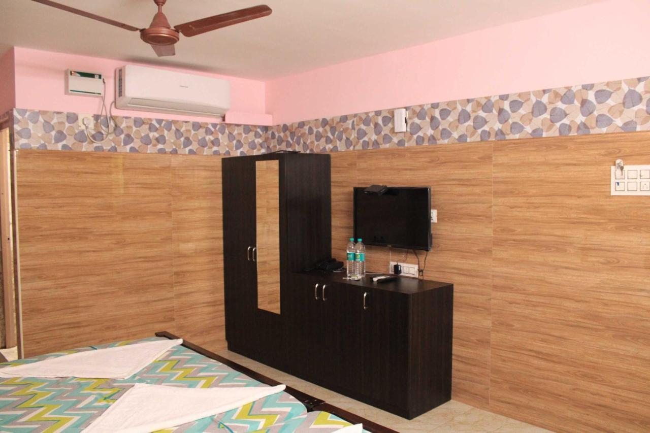 Hotel Adhi Residency - Cleanliness & Friendliness Room Vl Vardharaja Temple Kanchipuram Exterior foto