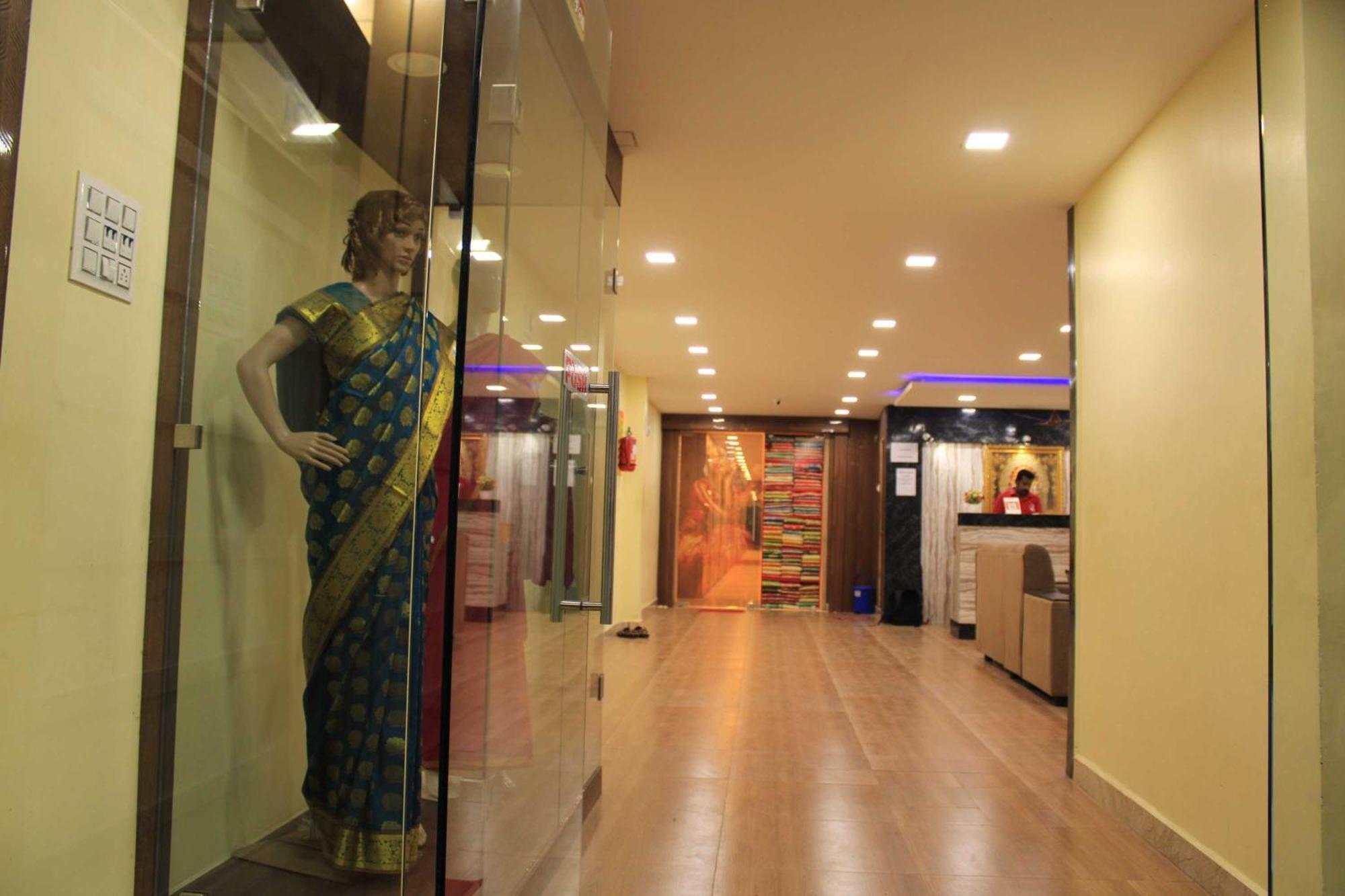 Hotel Adhi Residency - Cleanliness & Friendliness Room Vl Vardharaja Temple Kanchipuram Exterior foto