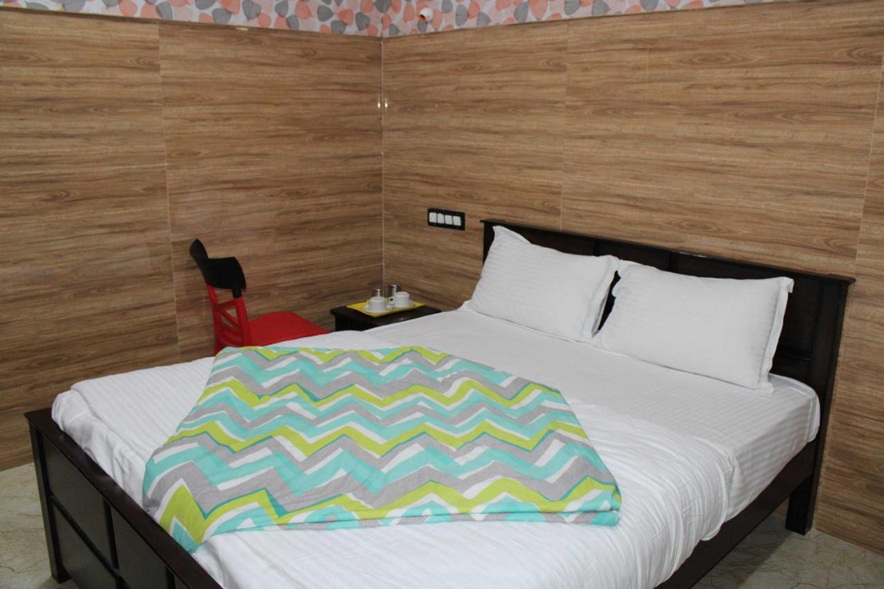 Hotel Adhi Residency - Cleanliness & Friendliness Room Vl Vardharaja Temple Kanchipuram Exterior foto