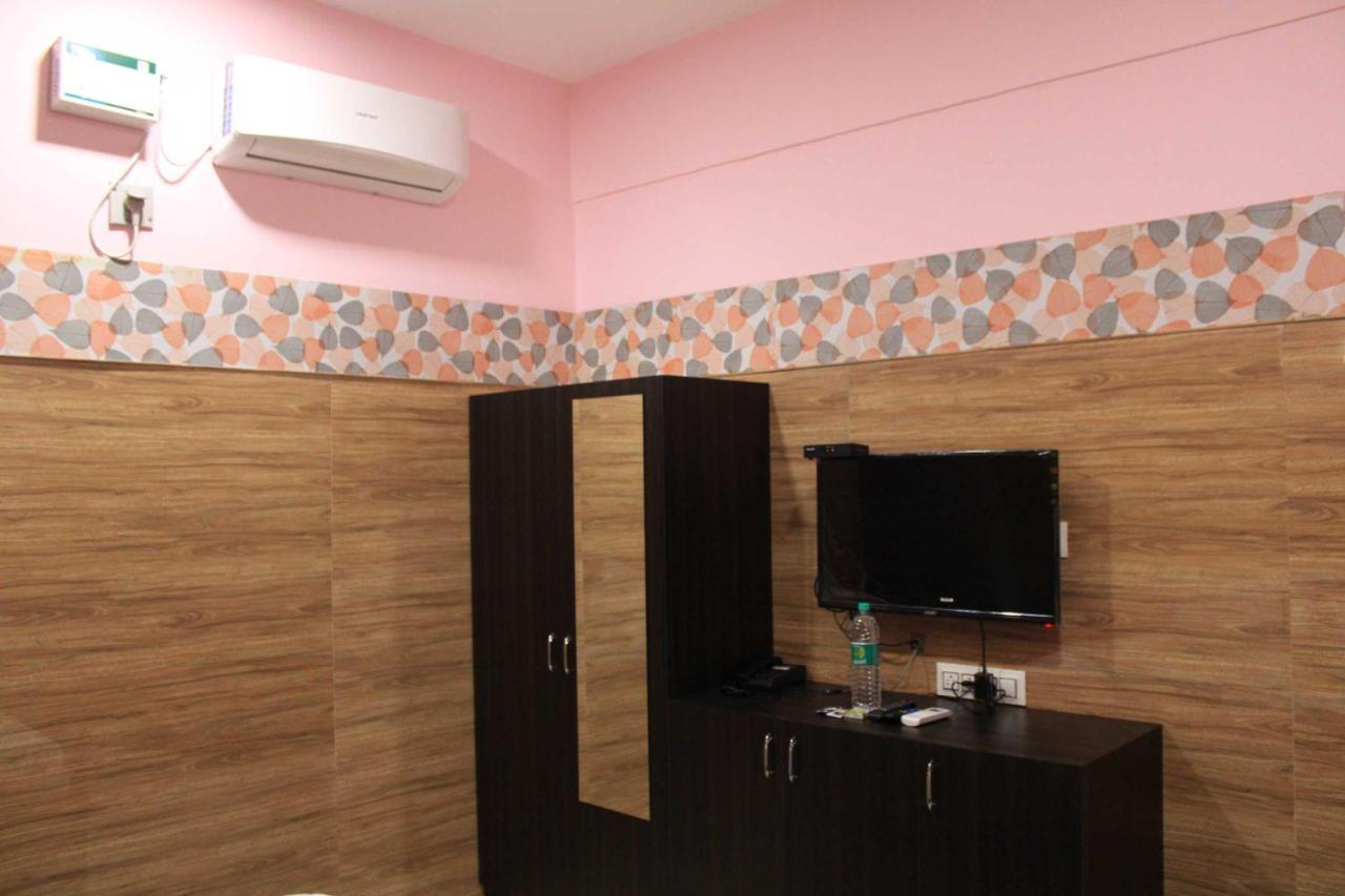 Hotel Adhi Residency - Cleanliness & Friendliness Room Vl Vardharaja Temple Kanchipuram Exterior foto