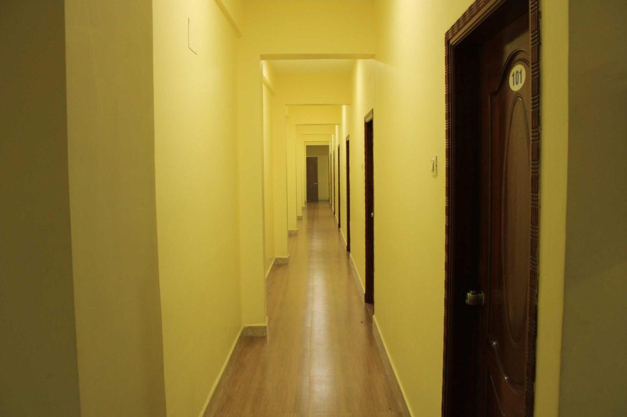 Hotel Adhi Residency - Cleanliness & Friendliness Room Vl Vardharaja Temple Kanchipuram Exterior foto